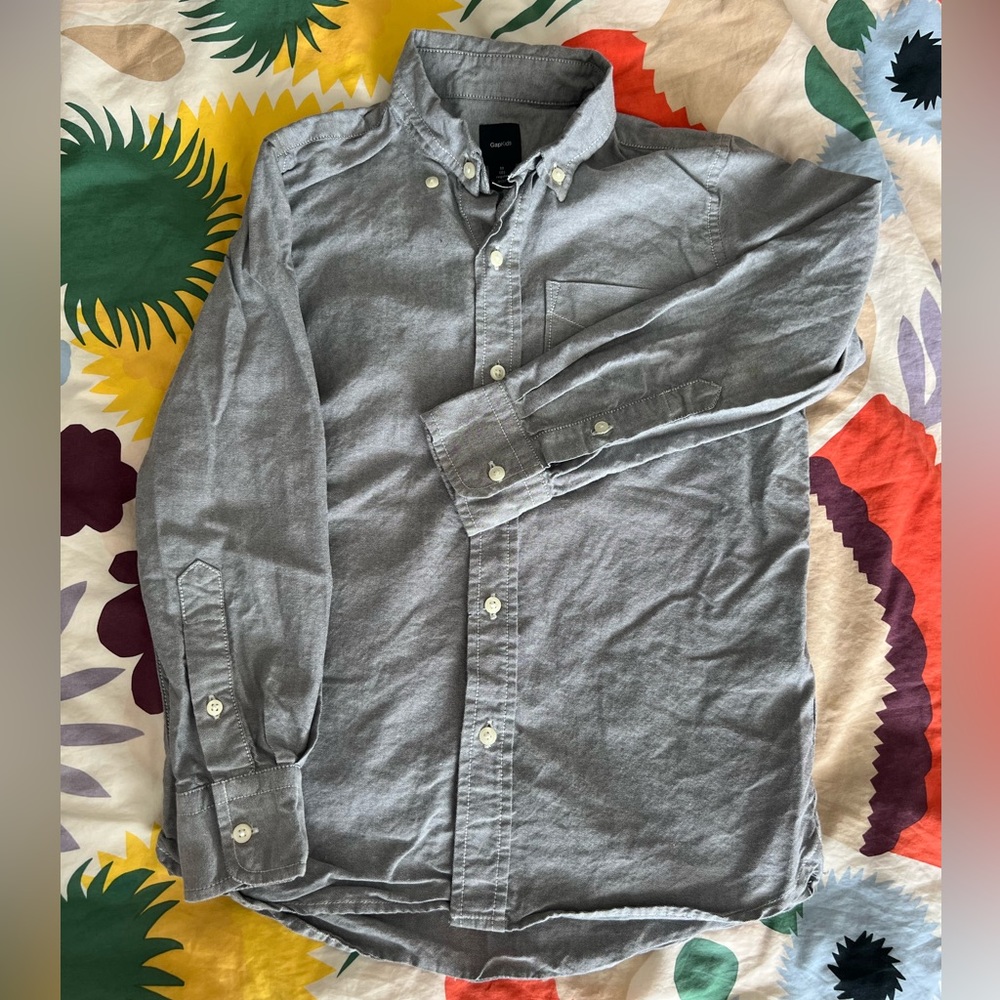 GAPKIDS Gray Oxford button down shirt